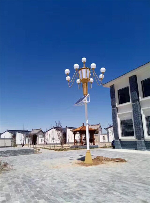 太陽能路燈